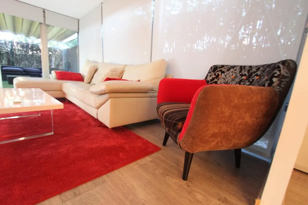 Click & Booking Apartamentos Arqubach 萨洛 0*,  西班牙